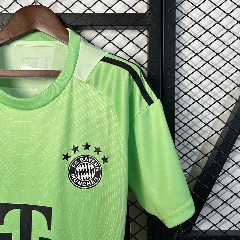 Bayern Munich Goalkeeper 25/26